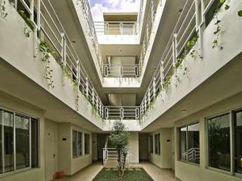 LeGreen Suite Pejompongan Jakarta Buitenkant foto