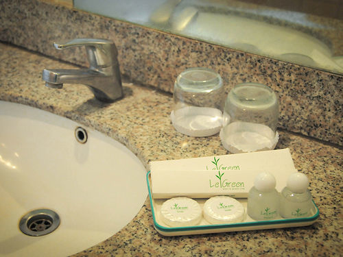 LeGreen Suite Pejompongan Jakarta Buitenkant foto