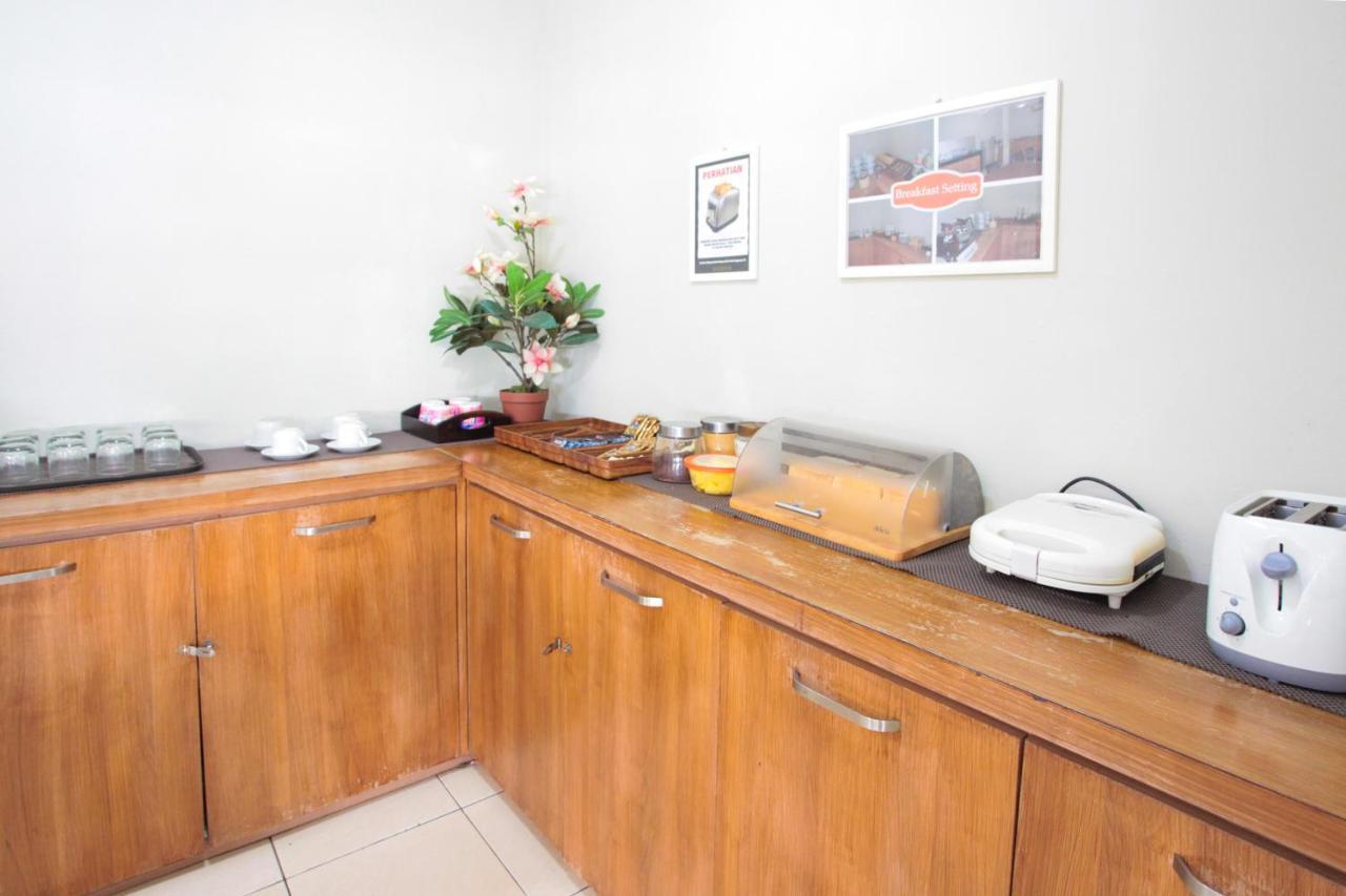 LeGreen Suite Pejompongan Jakarta Buitenkant foto