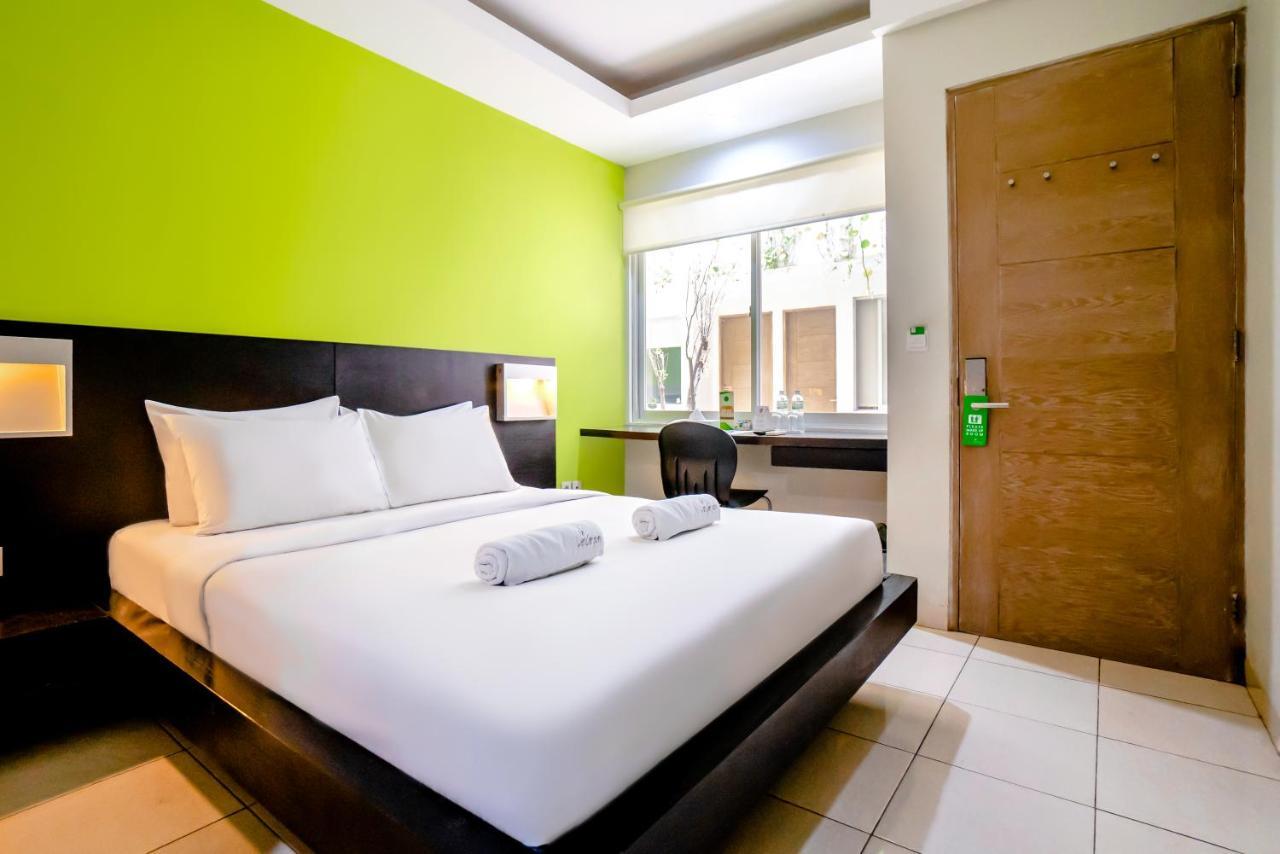 LeGreen Suite Pejompongan Jakarta Buitenkant foto